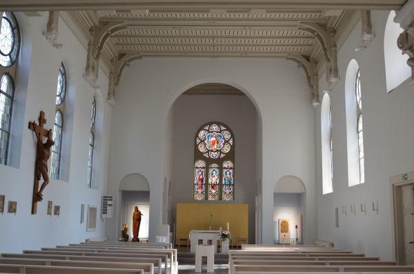 008 Kirche nach Renovierung 2014